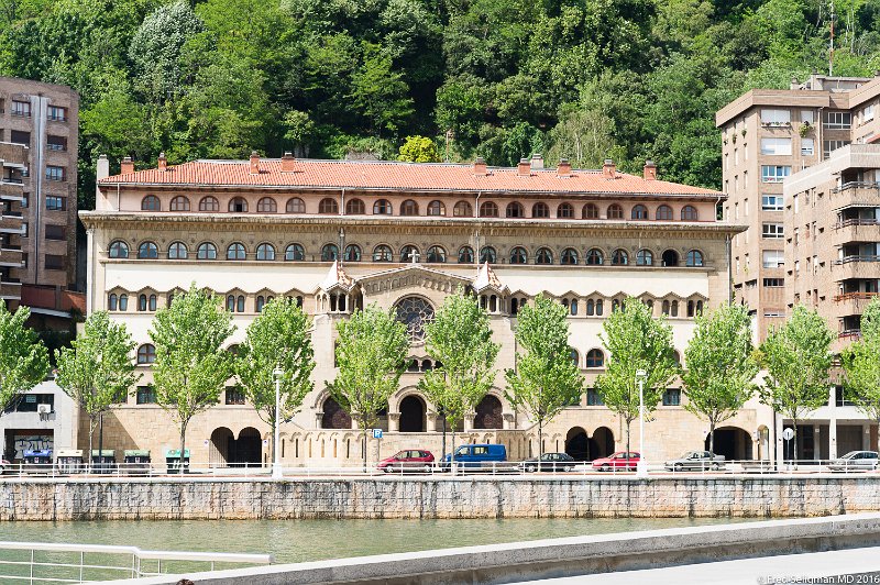 20160603_164642 D4S.jpg - Buildings near Gugenheim, Bilbao